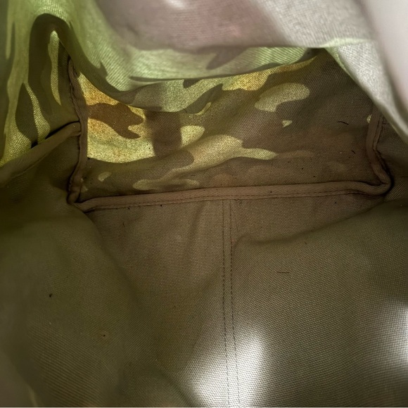 Baggu Camouflage Canvas Backpack Bag - Picture 6 of 8
